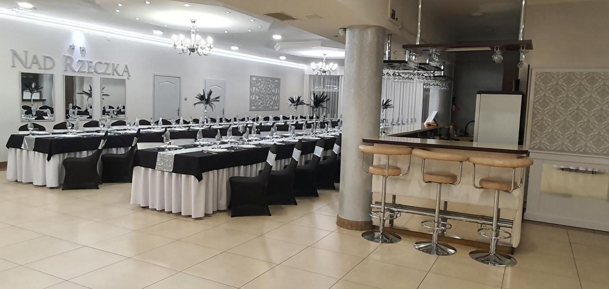 Hotel Nad Rzeczka Torun Bagian luar foto